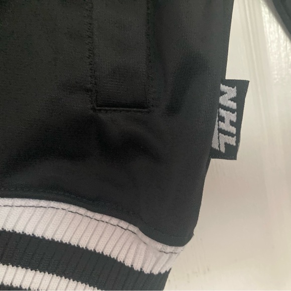 🇨🇦 NHL Ottawa Senators toddler jacket, size 2T - Picture 6 of 10